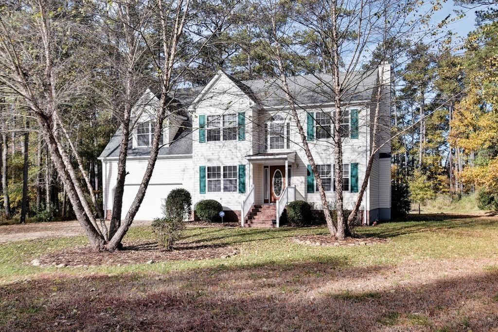 16 Evans Grove Rd - Photo 2 of 37