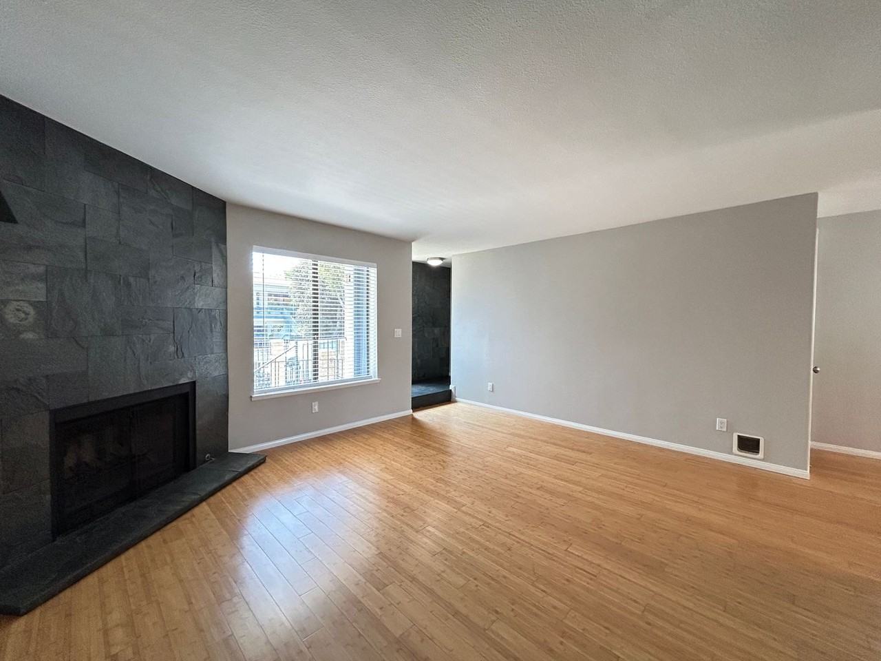 2202 N Broadway #G - Photo 7 of 21