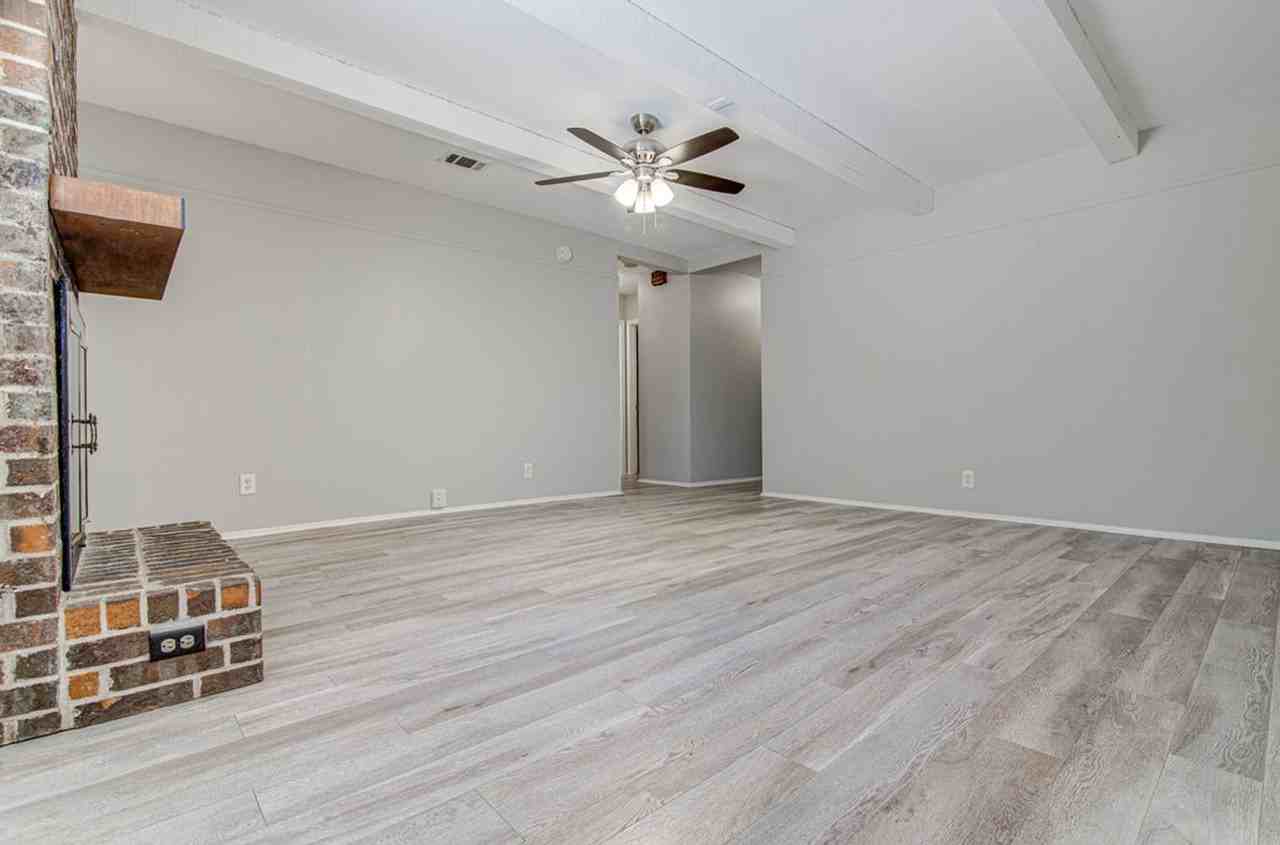 1102 Alden Dr - Photo 6 of 18