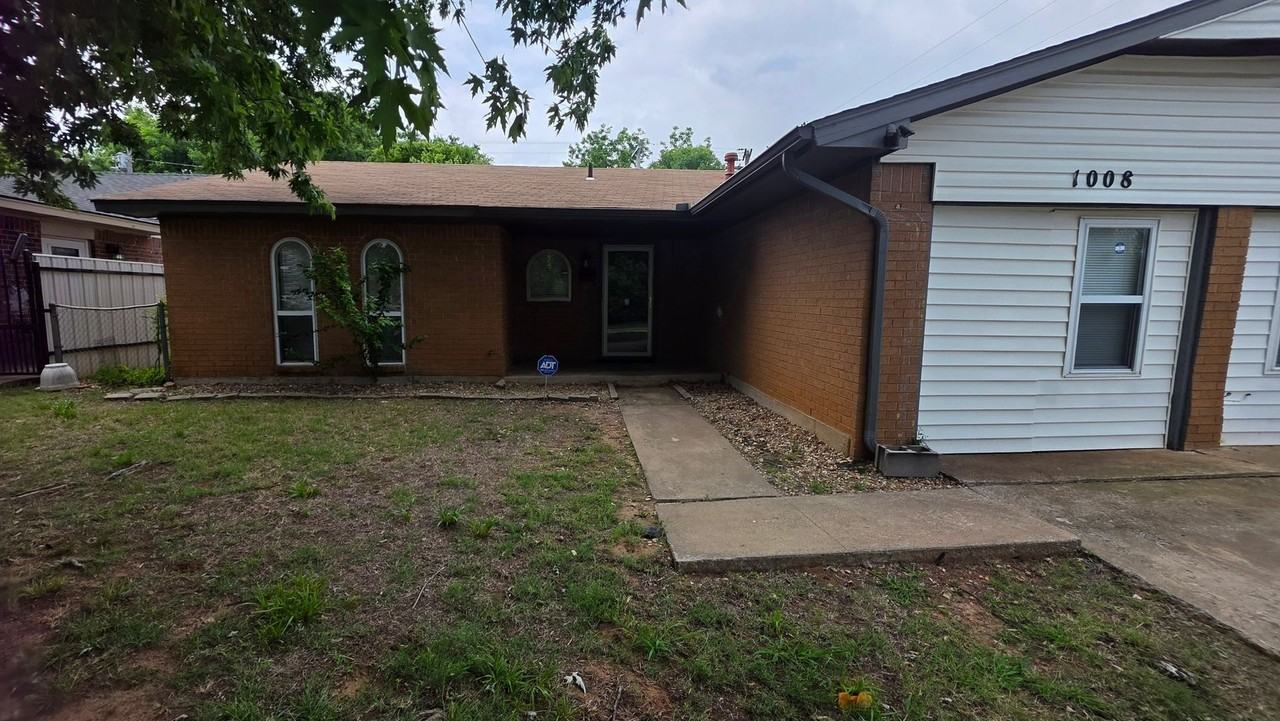 1008 Willow Brook Dr - Photo 3 of 26