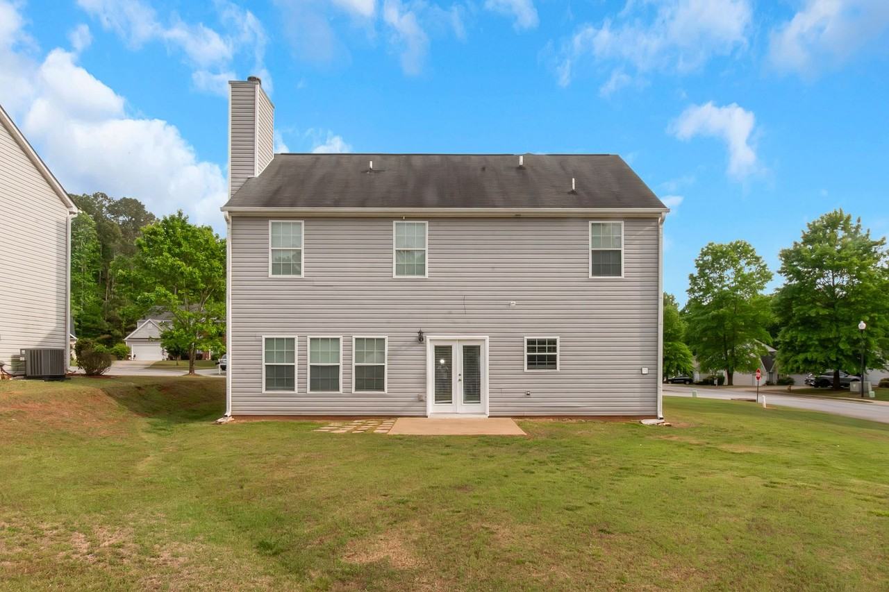 725 Crystal Bay Rd - Photo 3 of 31