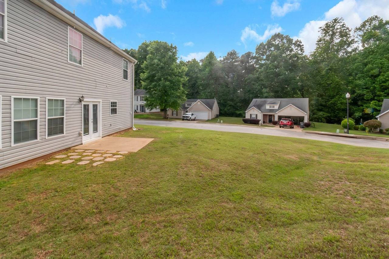 725 Crystal Bay Rd - Photo 4 of 31