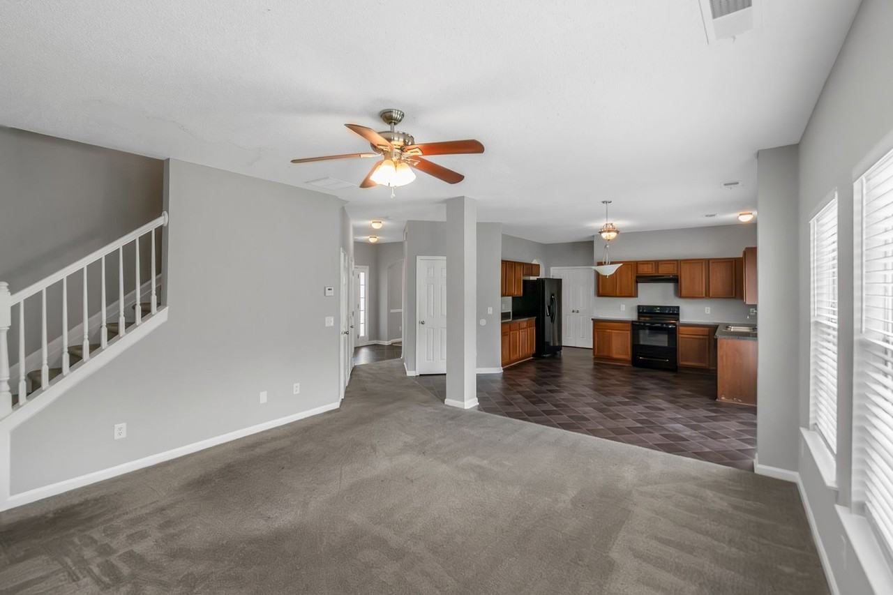 725 Crystal Bay Rd - Photo 7 of 31