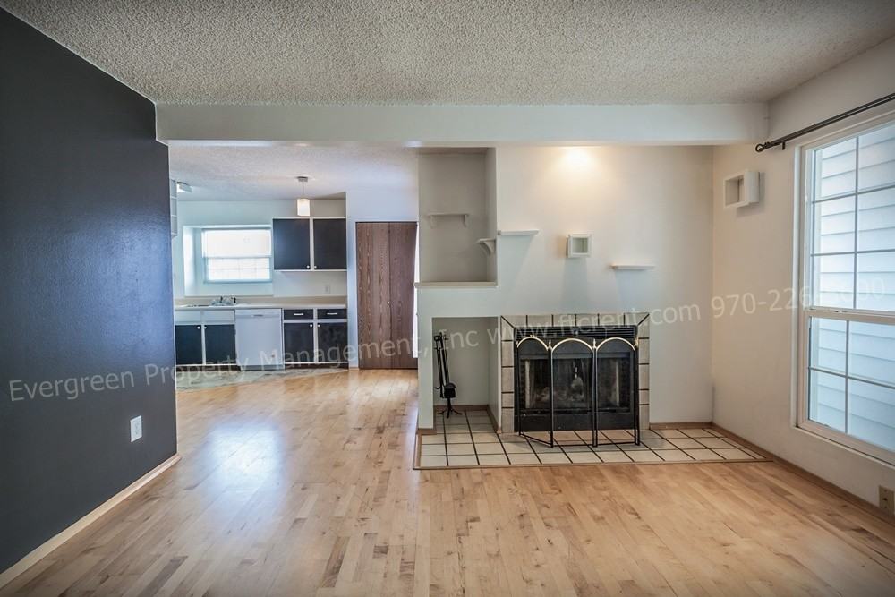 1301 University Ave #C301 - Photo 7 of 30