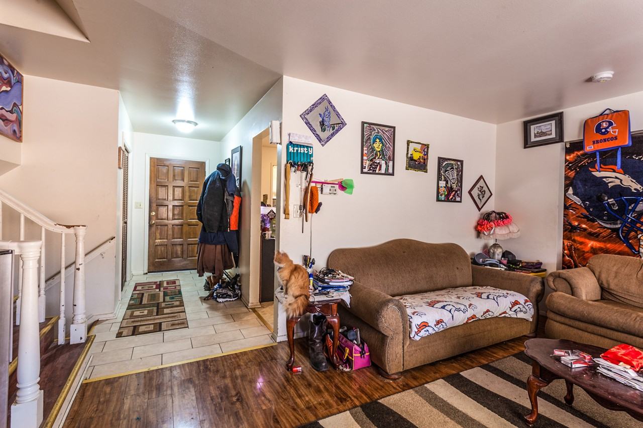 1100 Skyline Dr - Photo 6 of 44