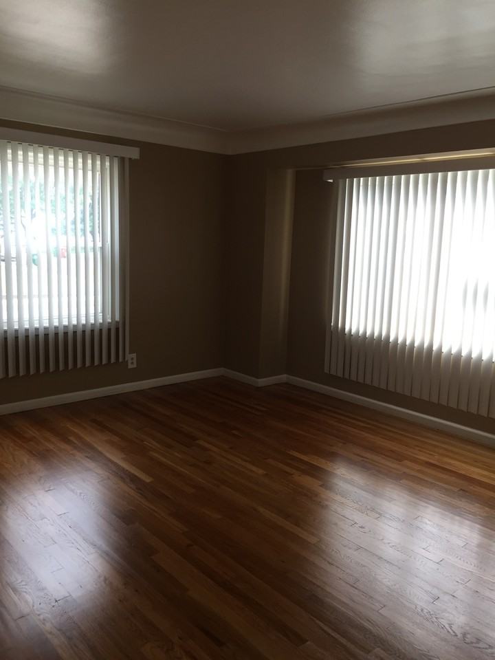 21859 Gascony Ave - Photo 3 of 21