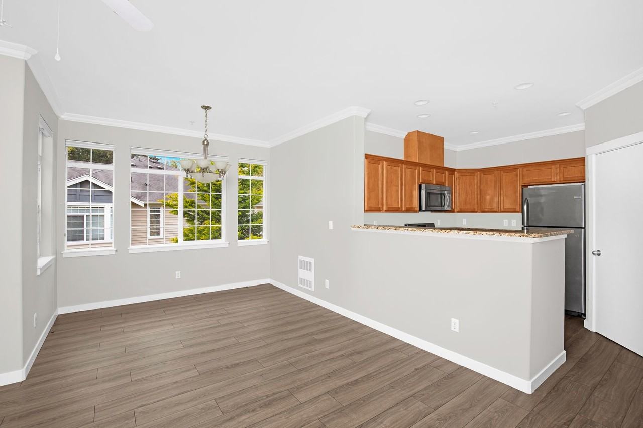1855 Trossachs Blvd Se - Photo 3 of 17