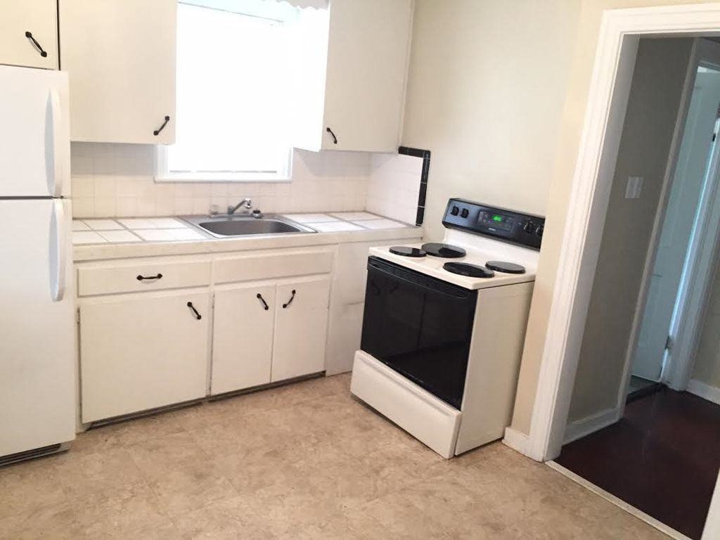 3725 18th St N - Photo 5 of 10