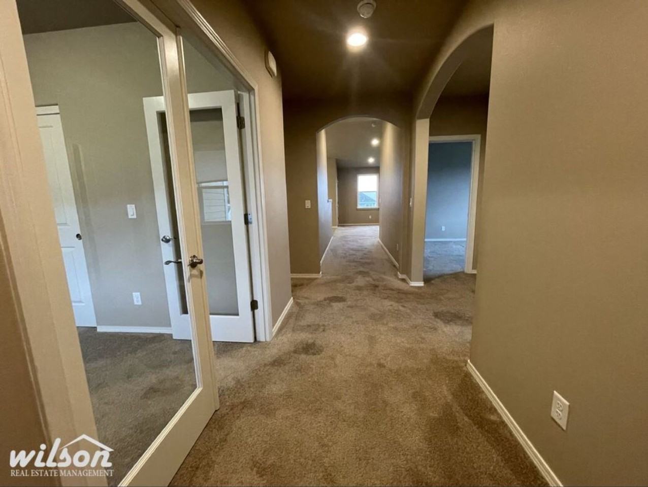 5300 Sage Way - Photo 2 of 23