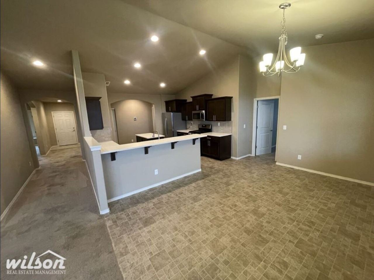 5300 Sage Way - Photo 6 of 23