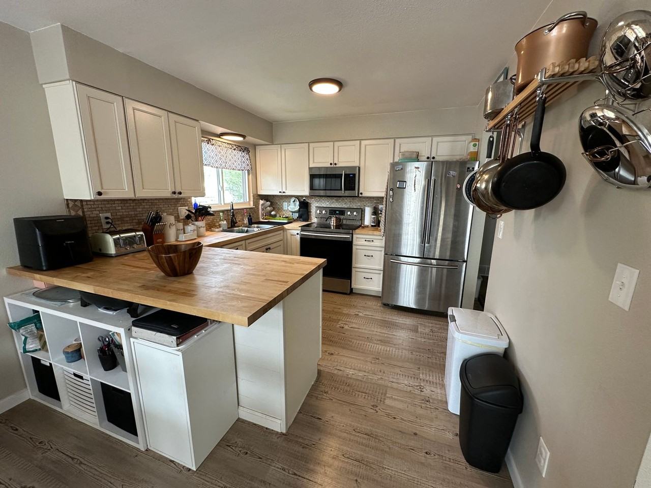 2442 Payne Cir W - Photo 5 of 33