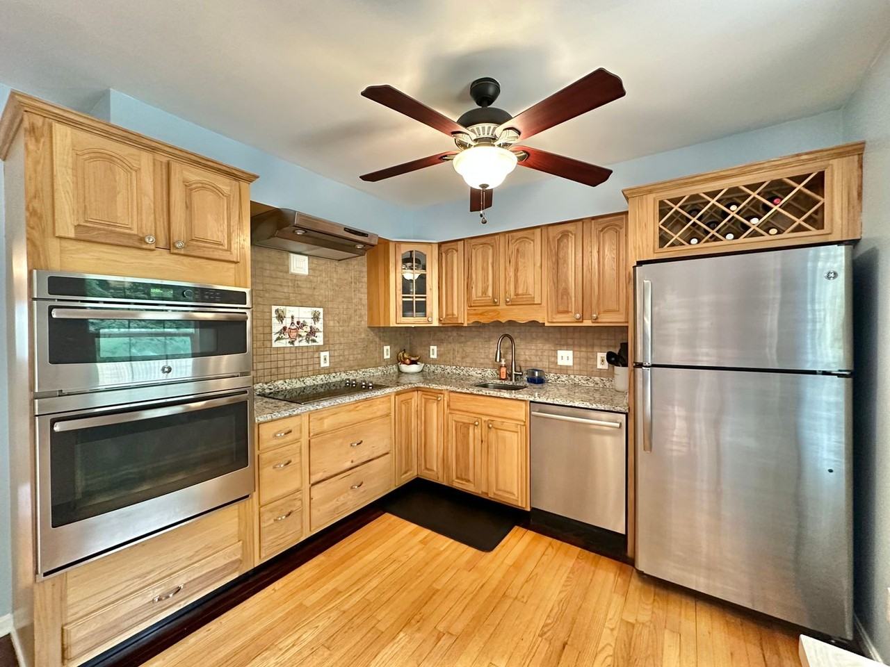 103 Staunton Ct - Photo 6 of 50
