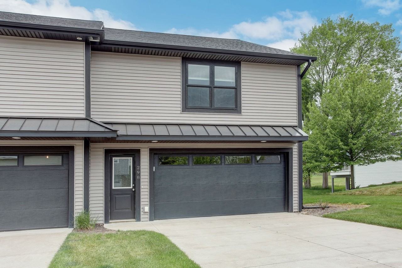 298 Northwest Xing - Photo 2 of 21
