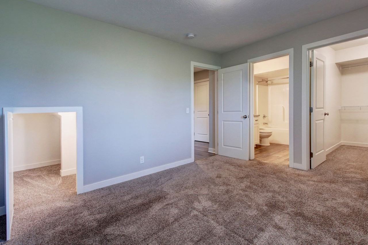 298 Northwest Xing - Photo 5 of 21