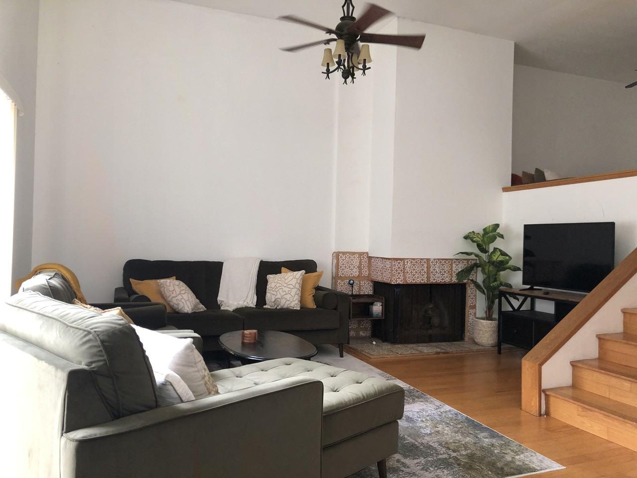 3275 Caminito Eastbluff #204 - Photo 3 of 23
