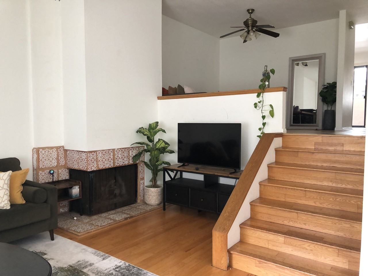 3275 Caminito Eastbluff #204 - Photo 4 of 23