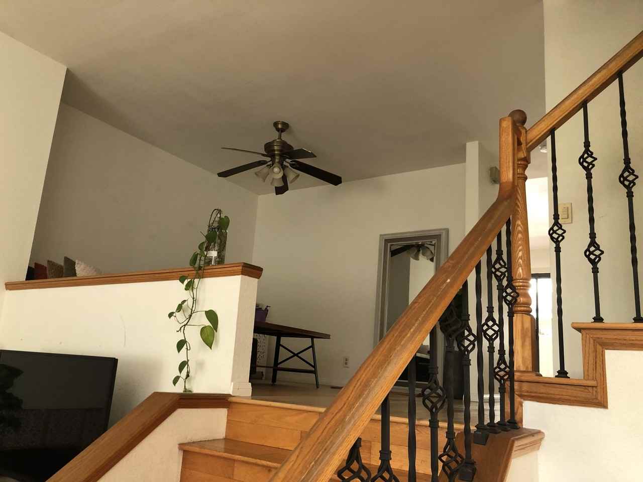 3275 Caminito Eastbluff #204 - Photo 5 of 23