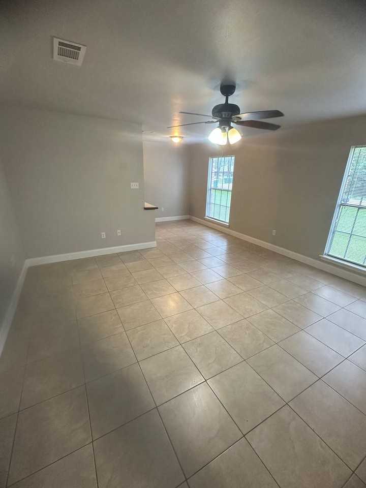 6 Kay Ln ##I - Photo 3 of 6