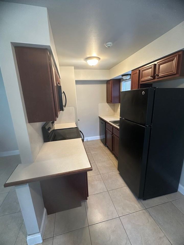 6 Kay Ln ##I - Photo 5 of 6