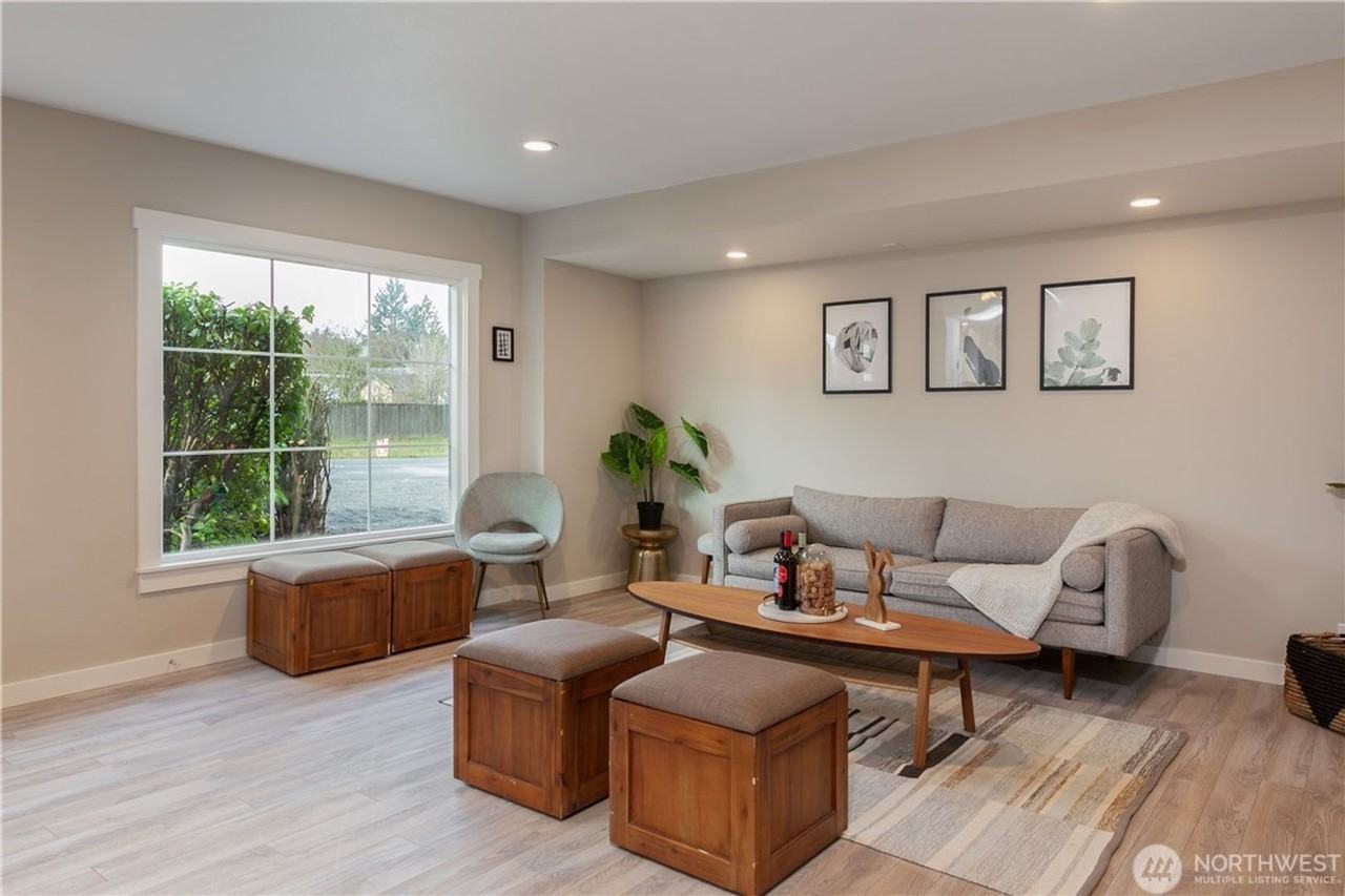 12600 8th Ave Ne - Photo 5 of 27