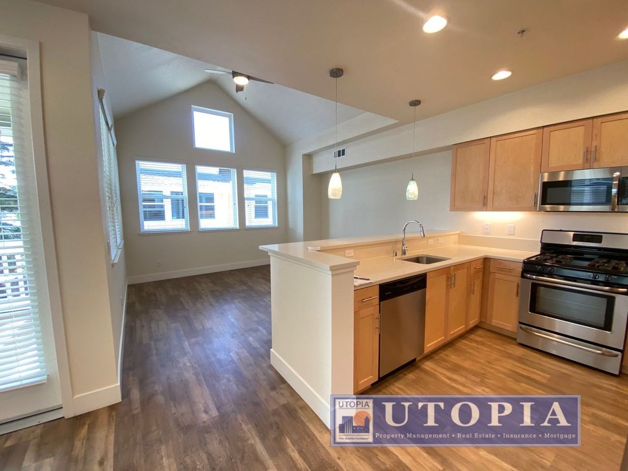 106 Jacobs Ln - Photo 5 of 30