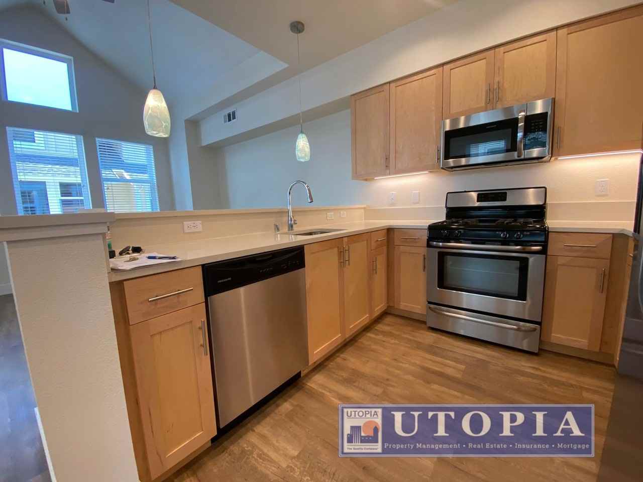 106 Jacobs Ln - Photo 6 of 30