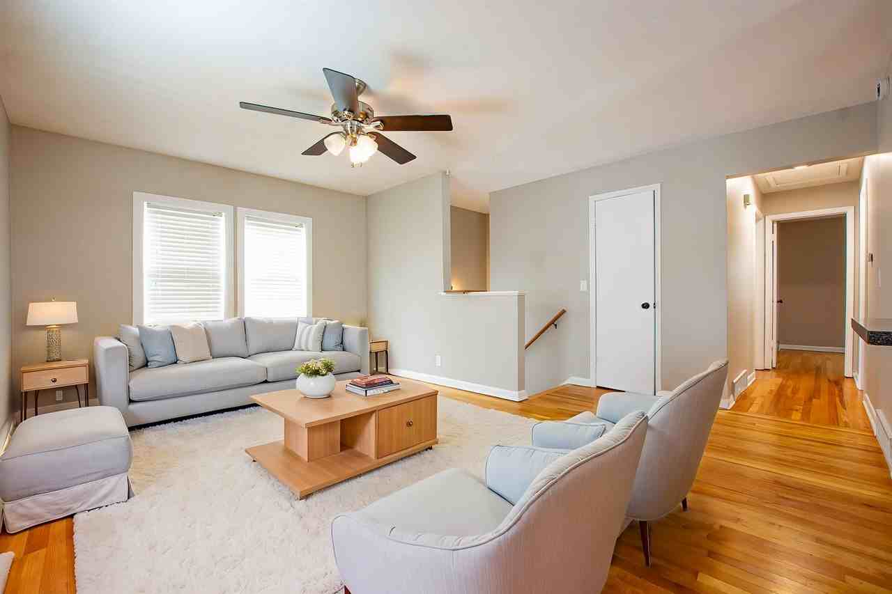 1214 Avenue O - Photo 5 of 27