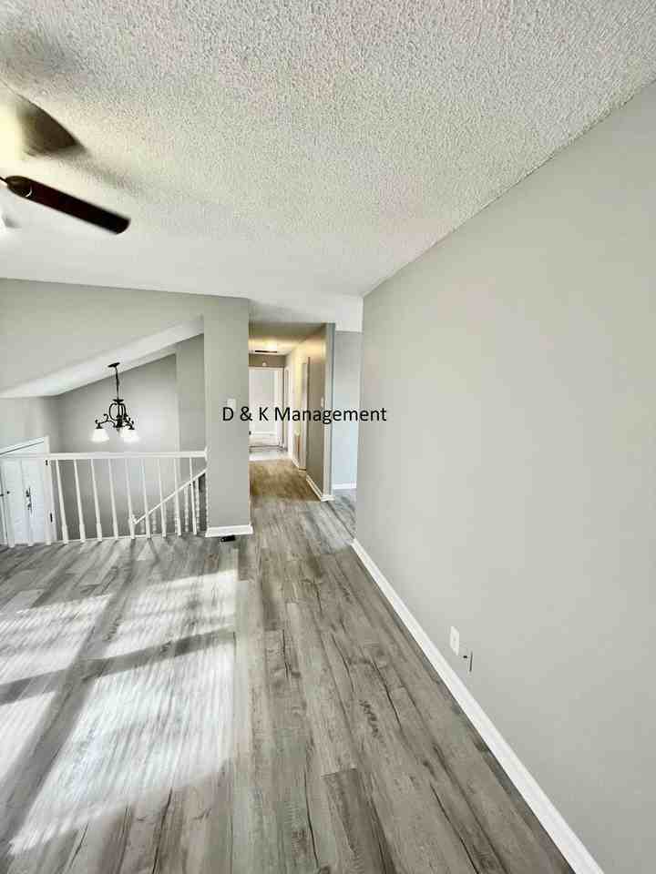 1312 Graycreek Ln - Photo 7 of 13