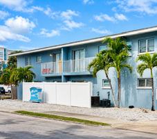 featured image of 2055 Arlington St
