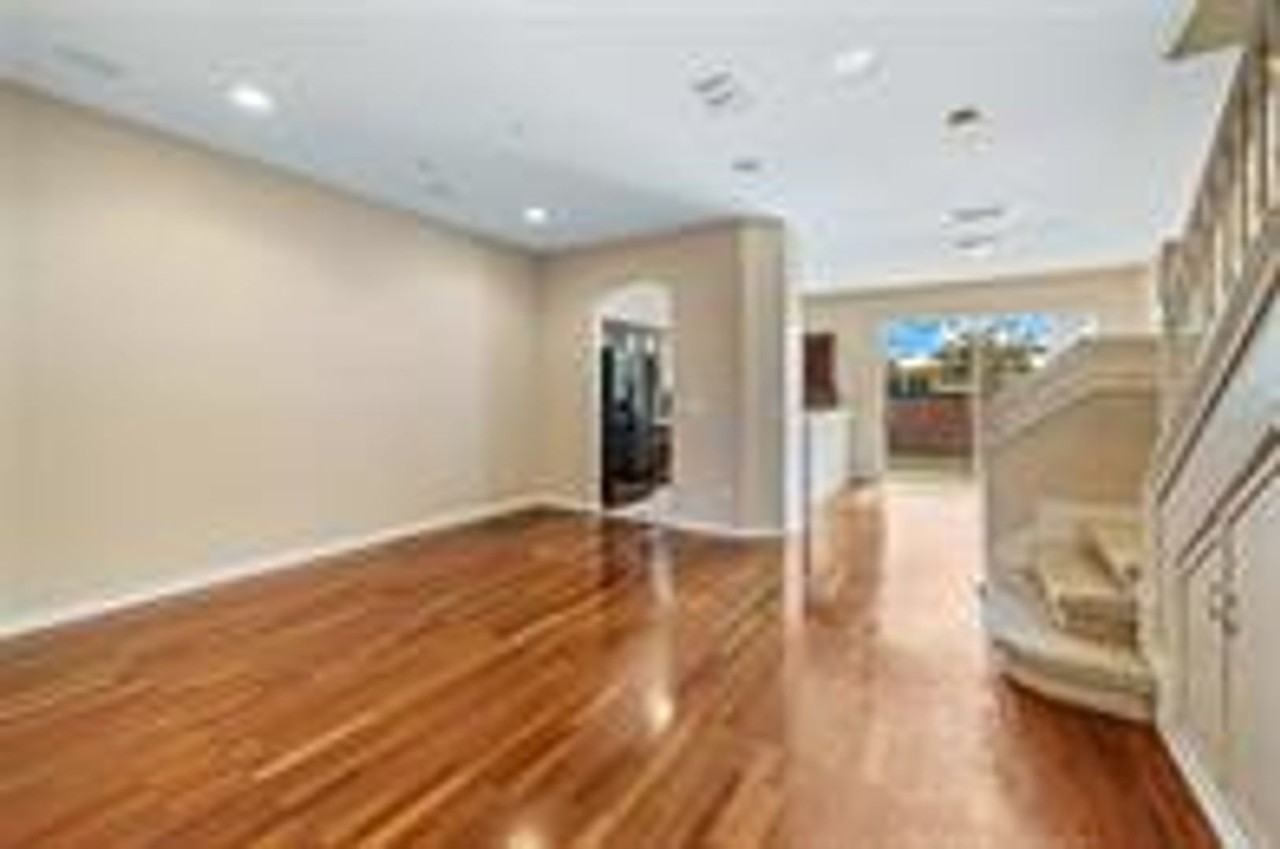 9434 Silver Buttonwood St - Photo 4 of 17
