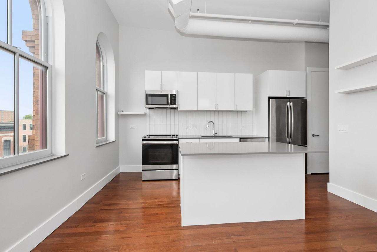 1421-1427 N. Milwaukee Avenue - Photo 4 of 35