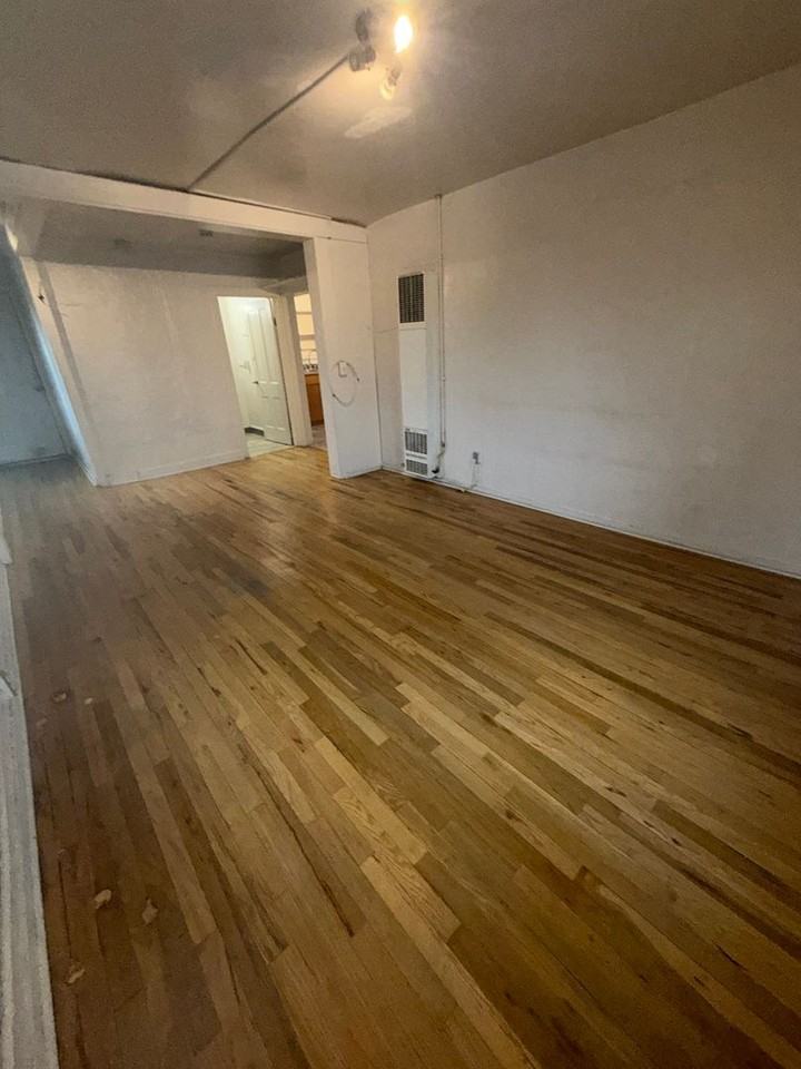 7 S Beaver St - Photo 4 of 7
