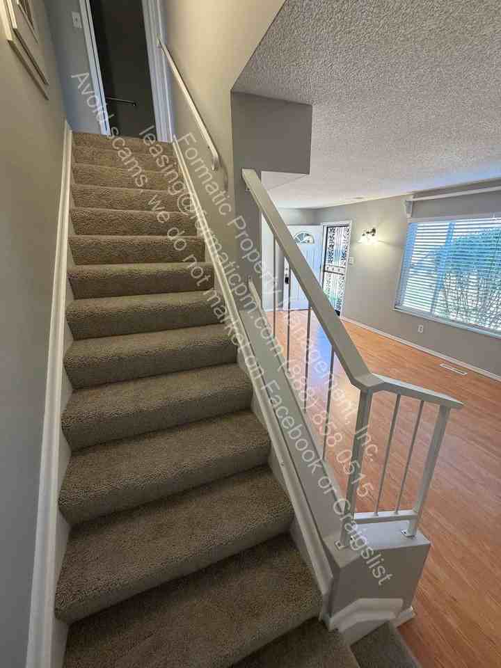 3814 S Yosemite St - Photo 3 of 12