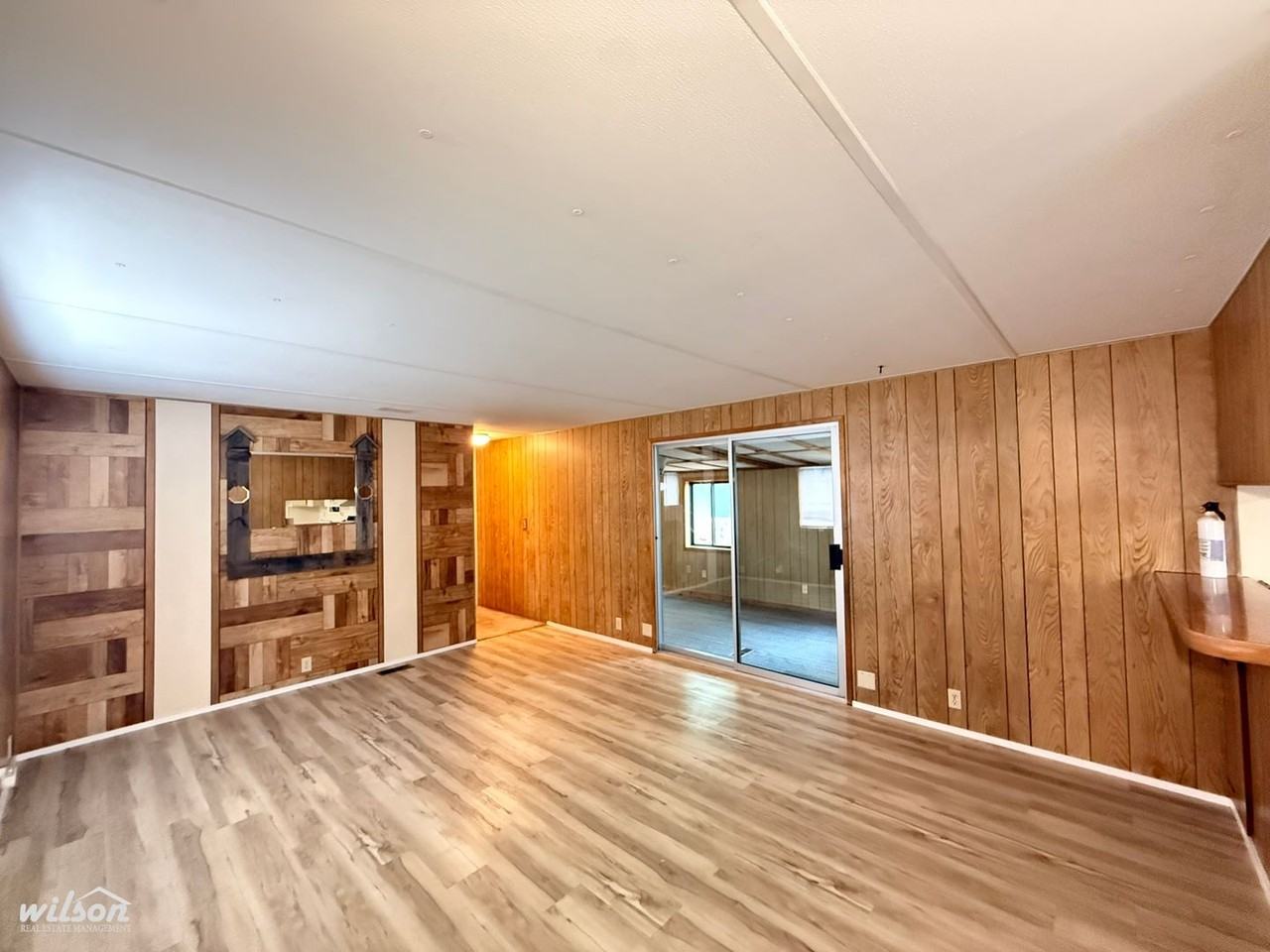 809 W Washington Ave - Photo 2 of 16