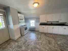 featured image of 33-35 Wellington Ave 2nd Fl