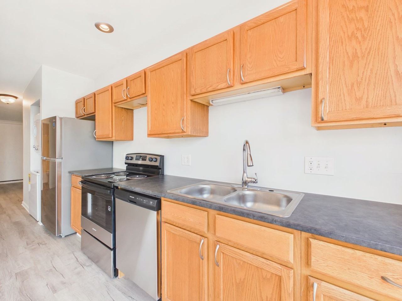 1300 N 3rd St - Photo 4 of 12