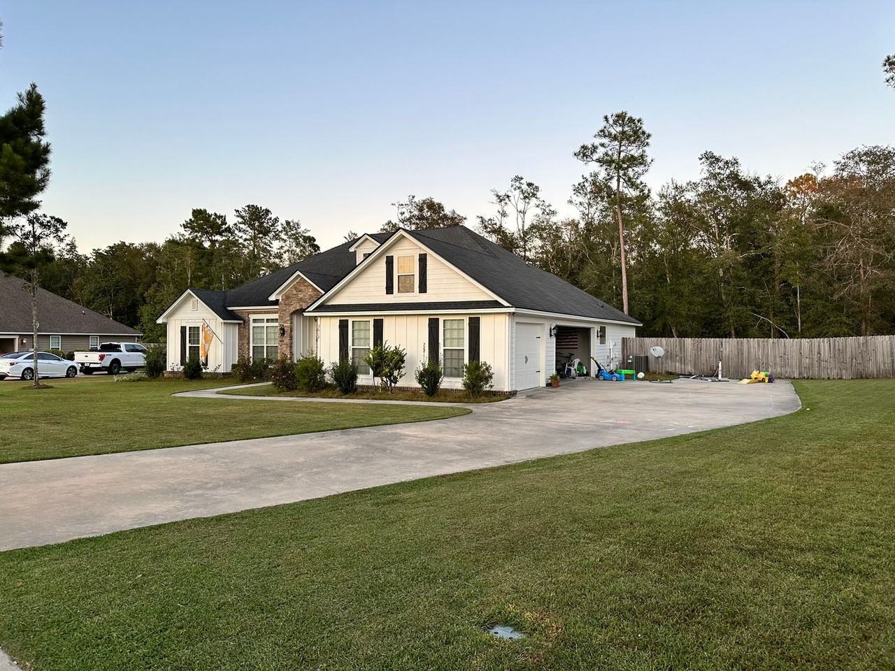 3612 Knights Mill Dr - Photo 2 of 5