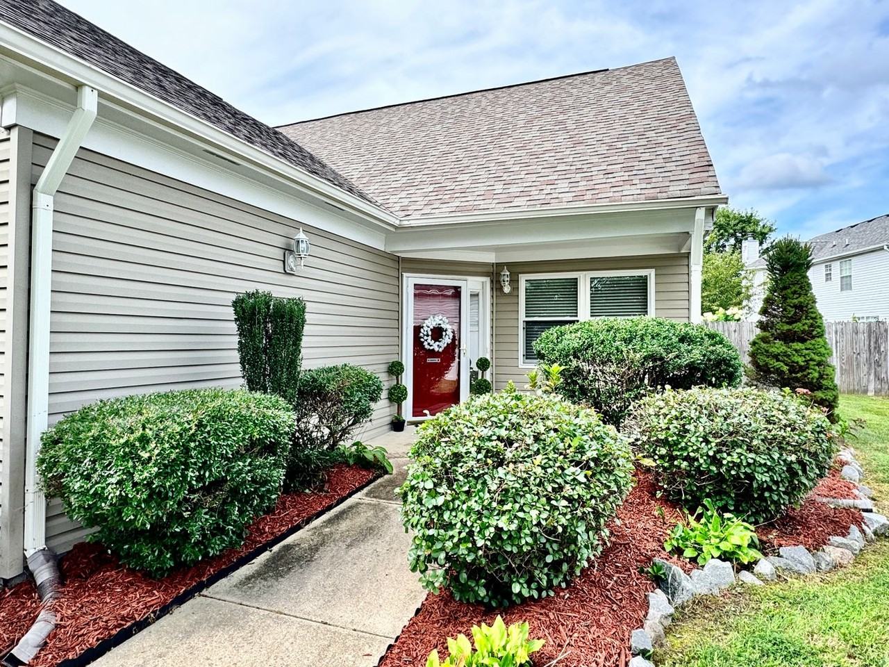 306 Running Stone Way - Photo 5 of 46