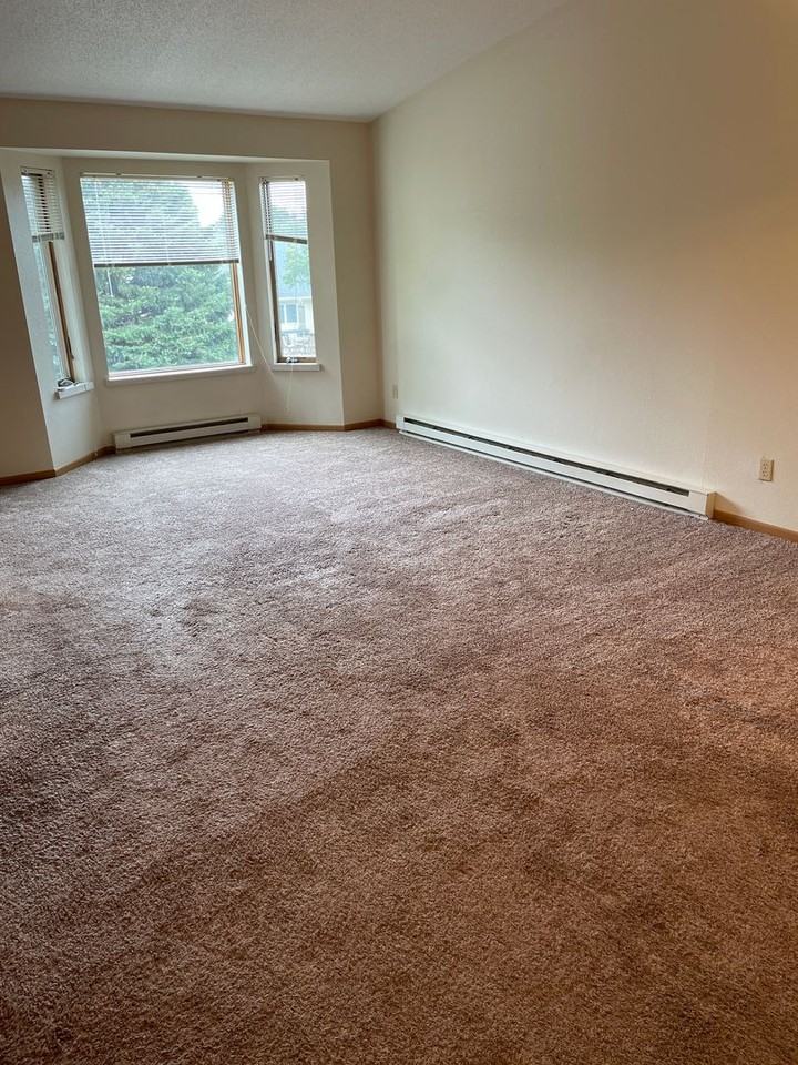 190 Country Club Rd Sw #103 - Photo 3 of 10