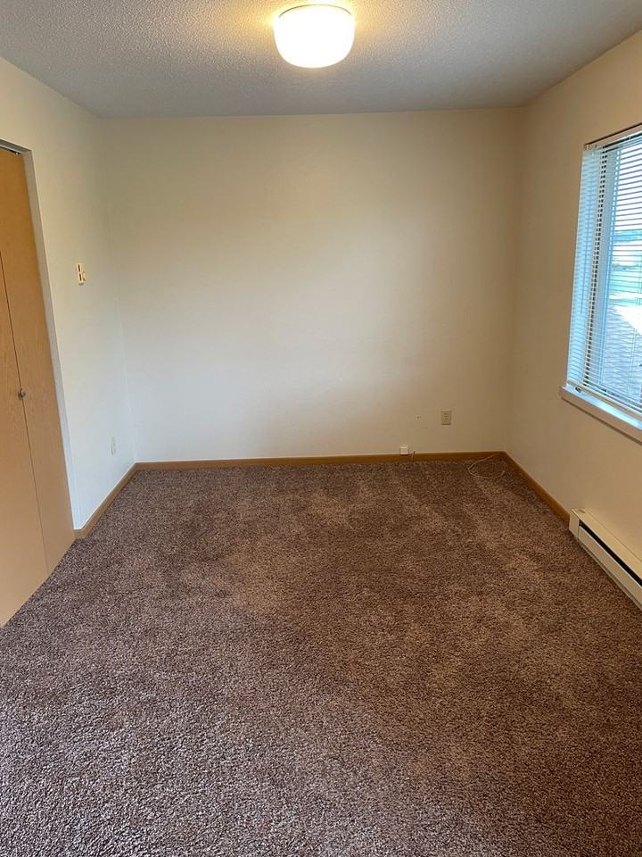 190 Country Club Rd Sw #103 - Photo 5 of 10
