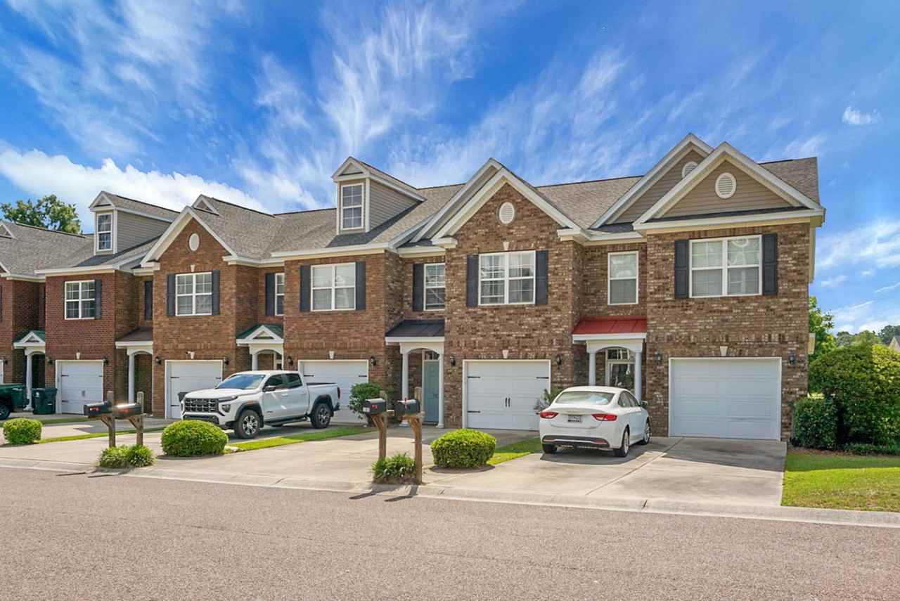 102 Lamplighter Ln - Photo 4 of 37