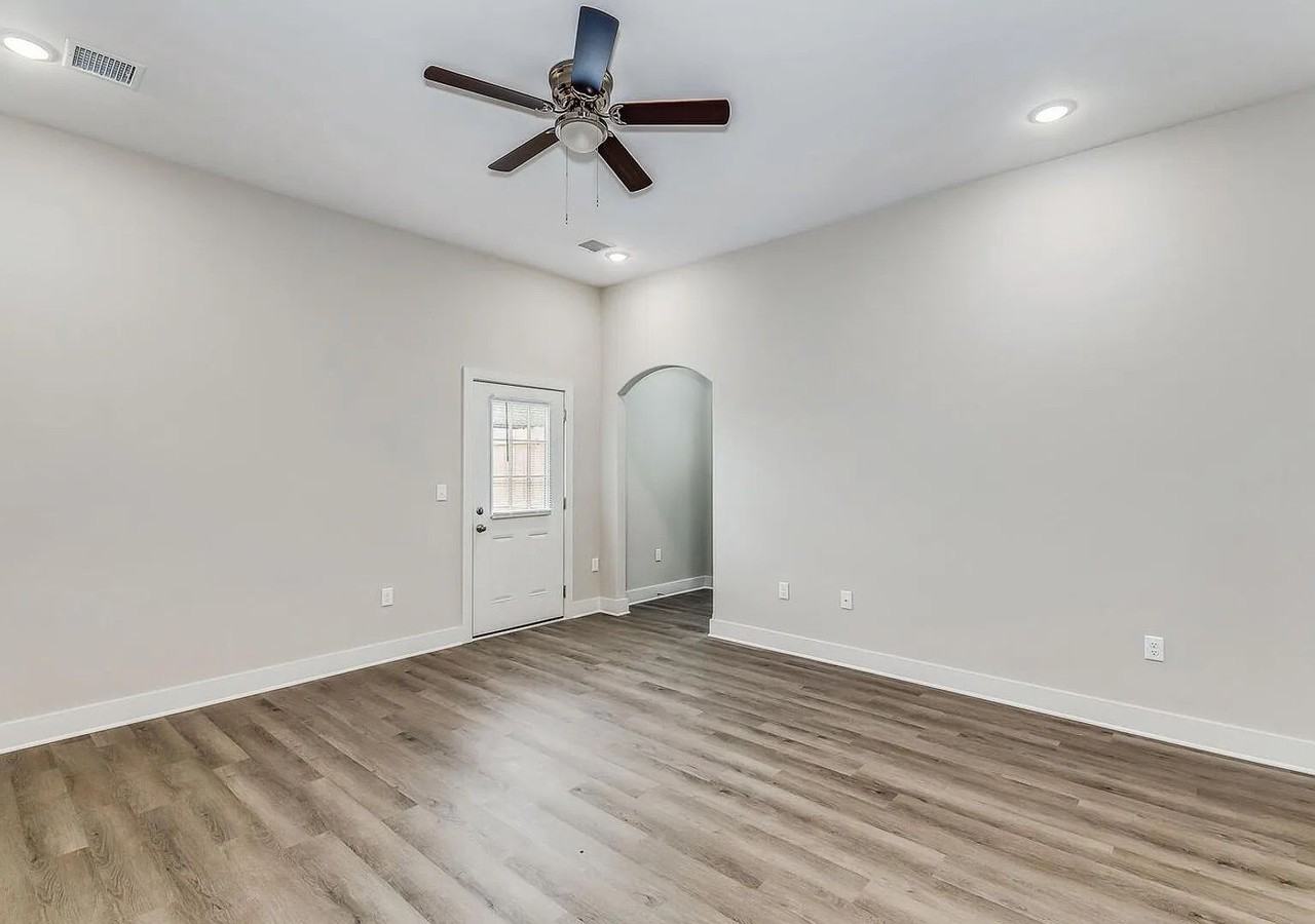 3420 W 45th St S - Photo 2 of 19
