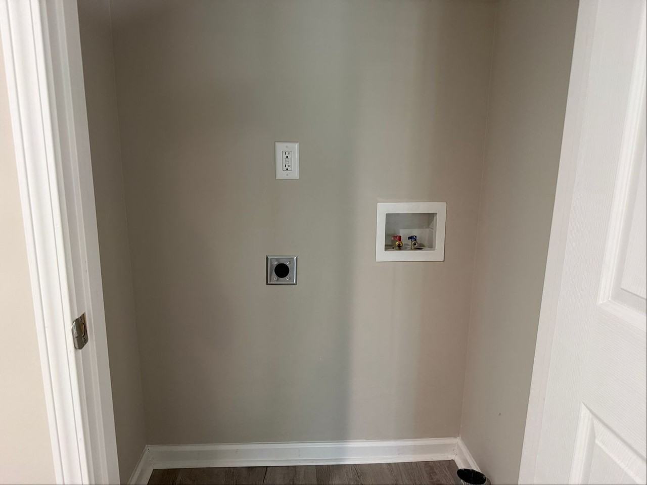 1733 River Rd - Photo 5 of 12