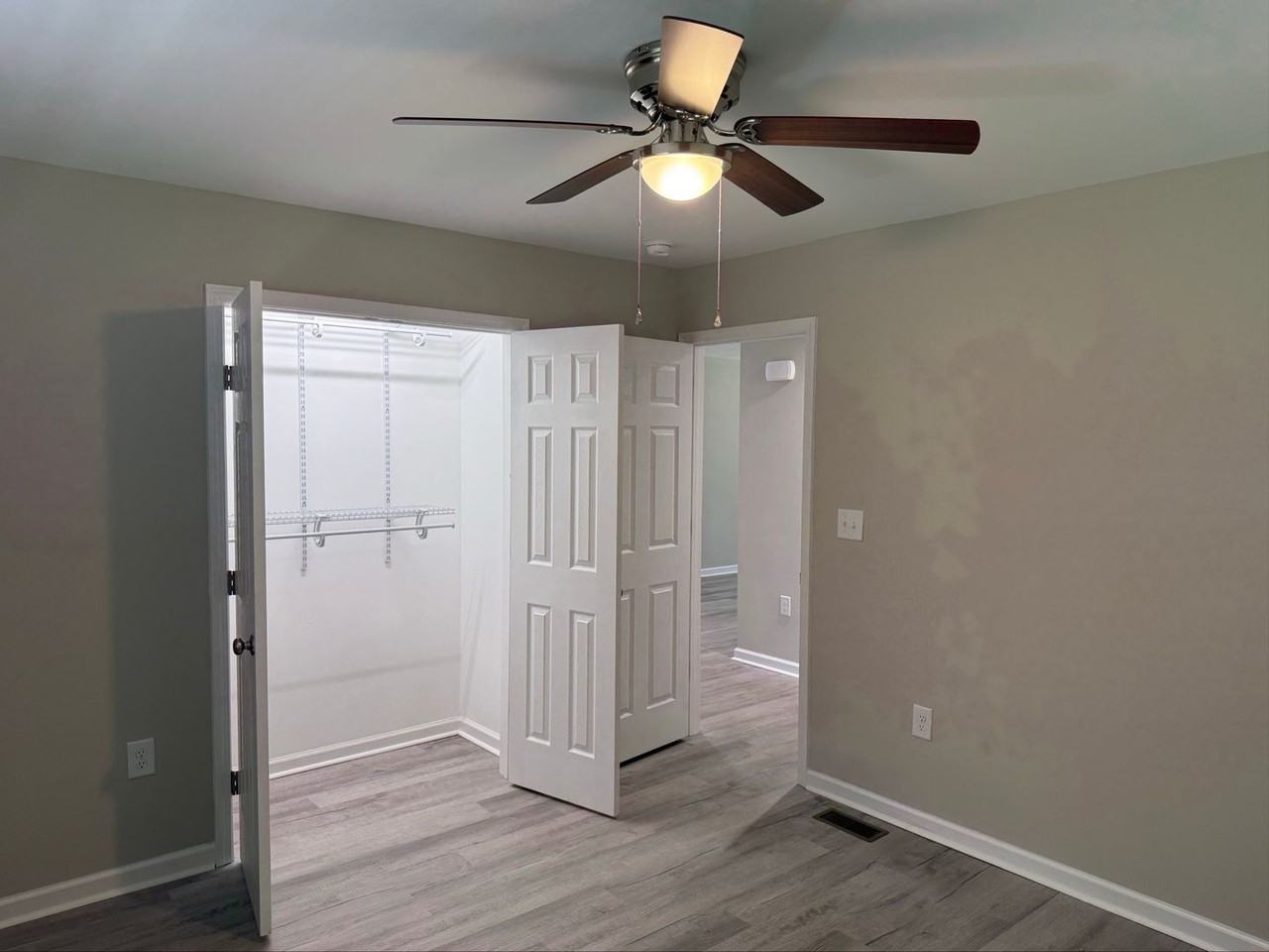 1733 River Rd - Photo 7 of 12