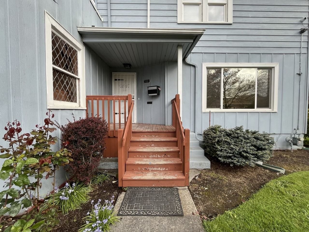 5323 Se Knight St - Photo 3 of 50