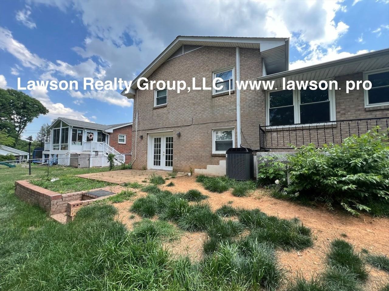 5717 Edgewood St - Photo 3 of 41