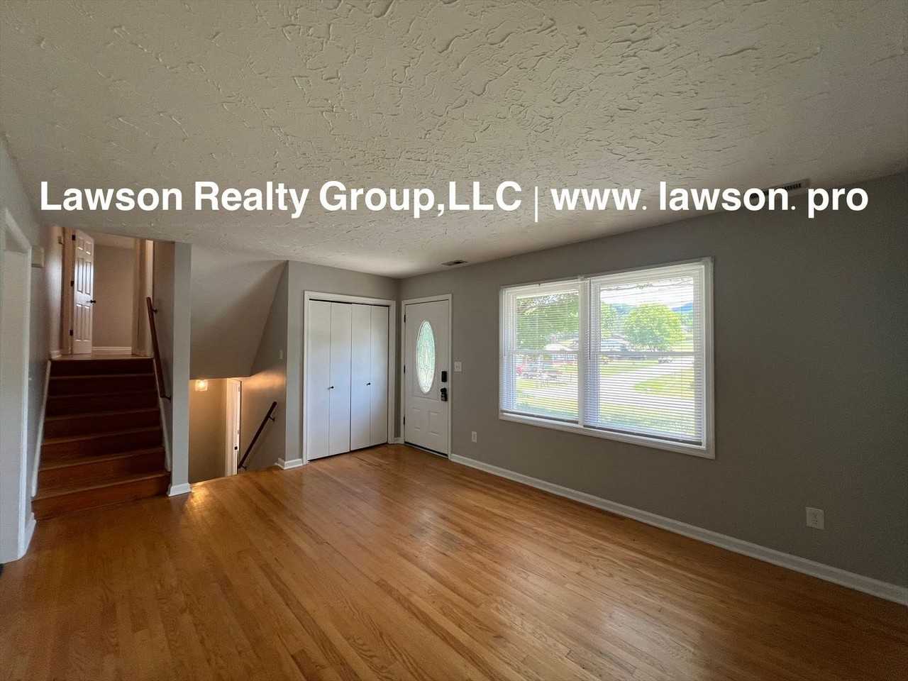 5717 Edgewood St - Photo 6 of 41