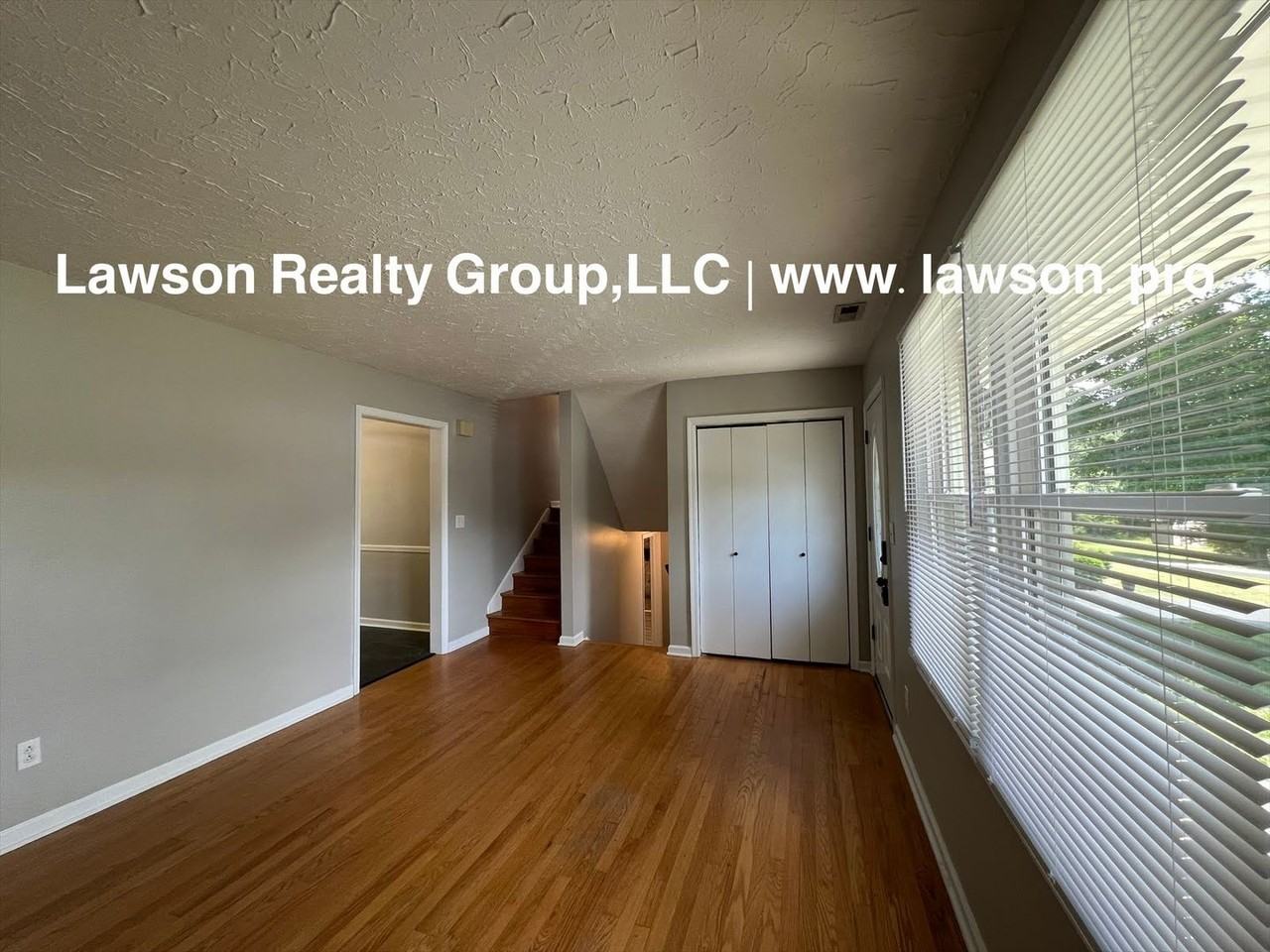 5717 Edgewood St - Photo 7 of 41
