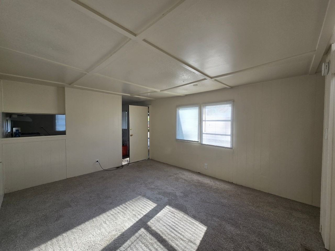 622 Richard St - Photo 5 of 14