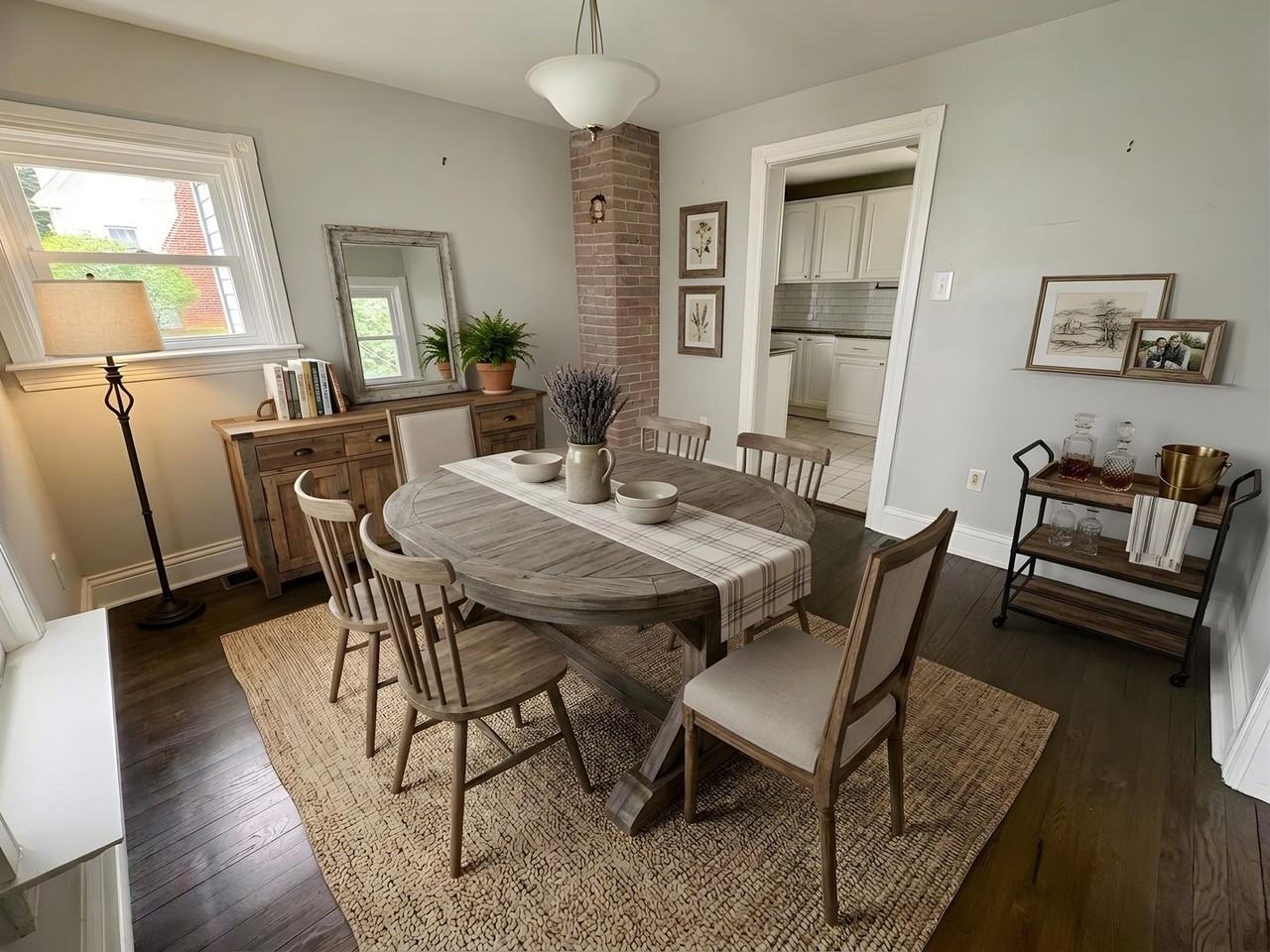348 E Derry Rd - Photo 4 of 31